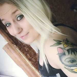 Meet your Posher, Addison